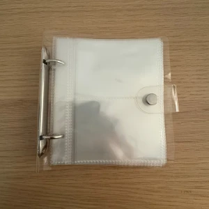 Photocard binder - I mint skick. Vid frågor är det bara att meddela.