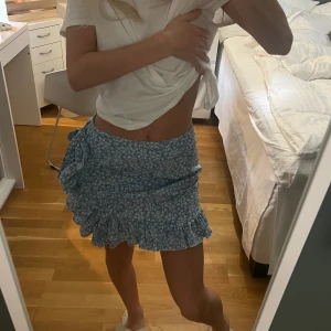 kjol  - Kjol från shein i storlek S 