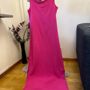 Sommar klänning  - Super fin sommar klänning från pieces storlek S Perfekt skick 