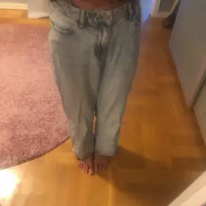 Jätte fina jeans!  Storlek 152