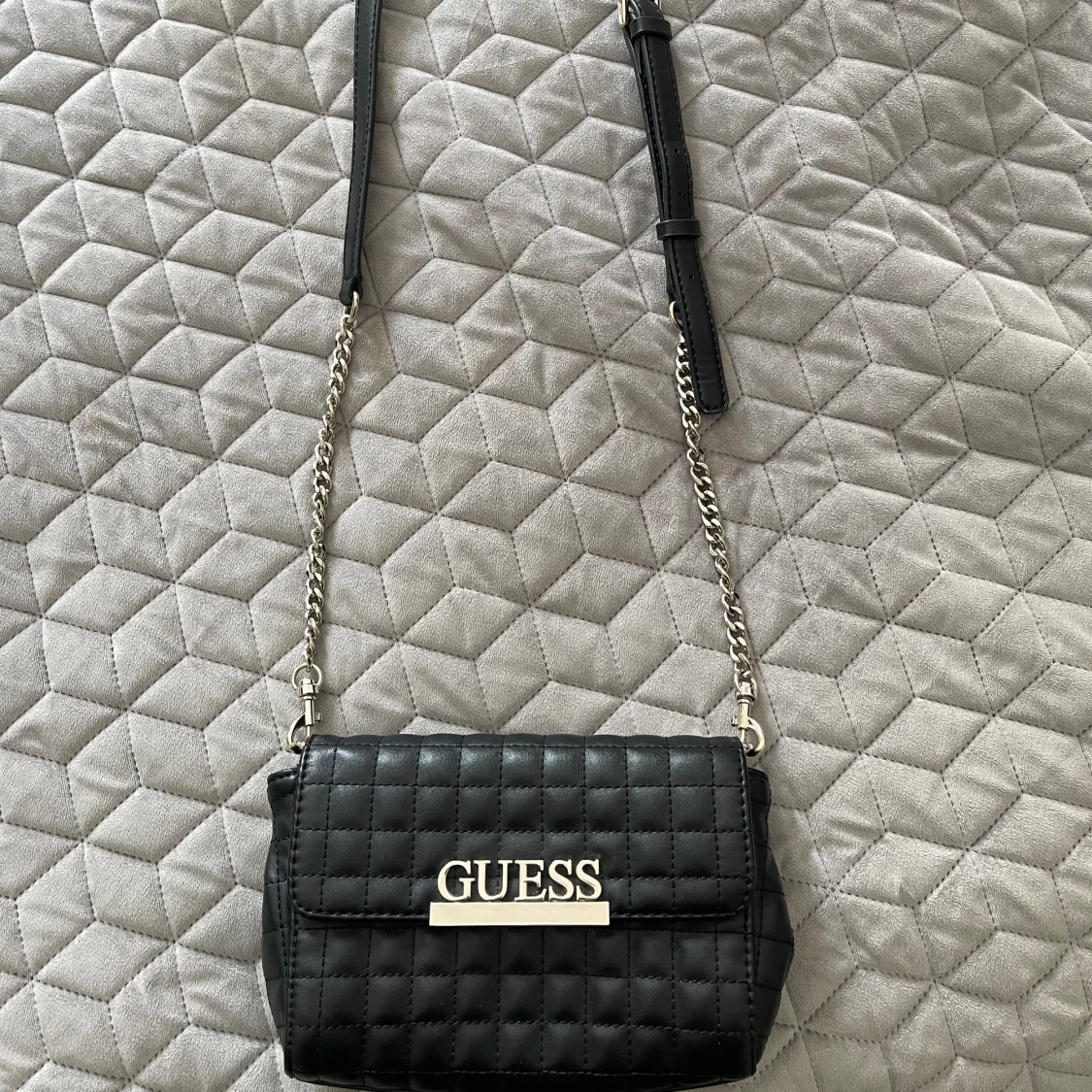 Guess Väska - 91