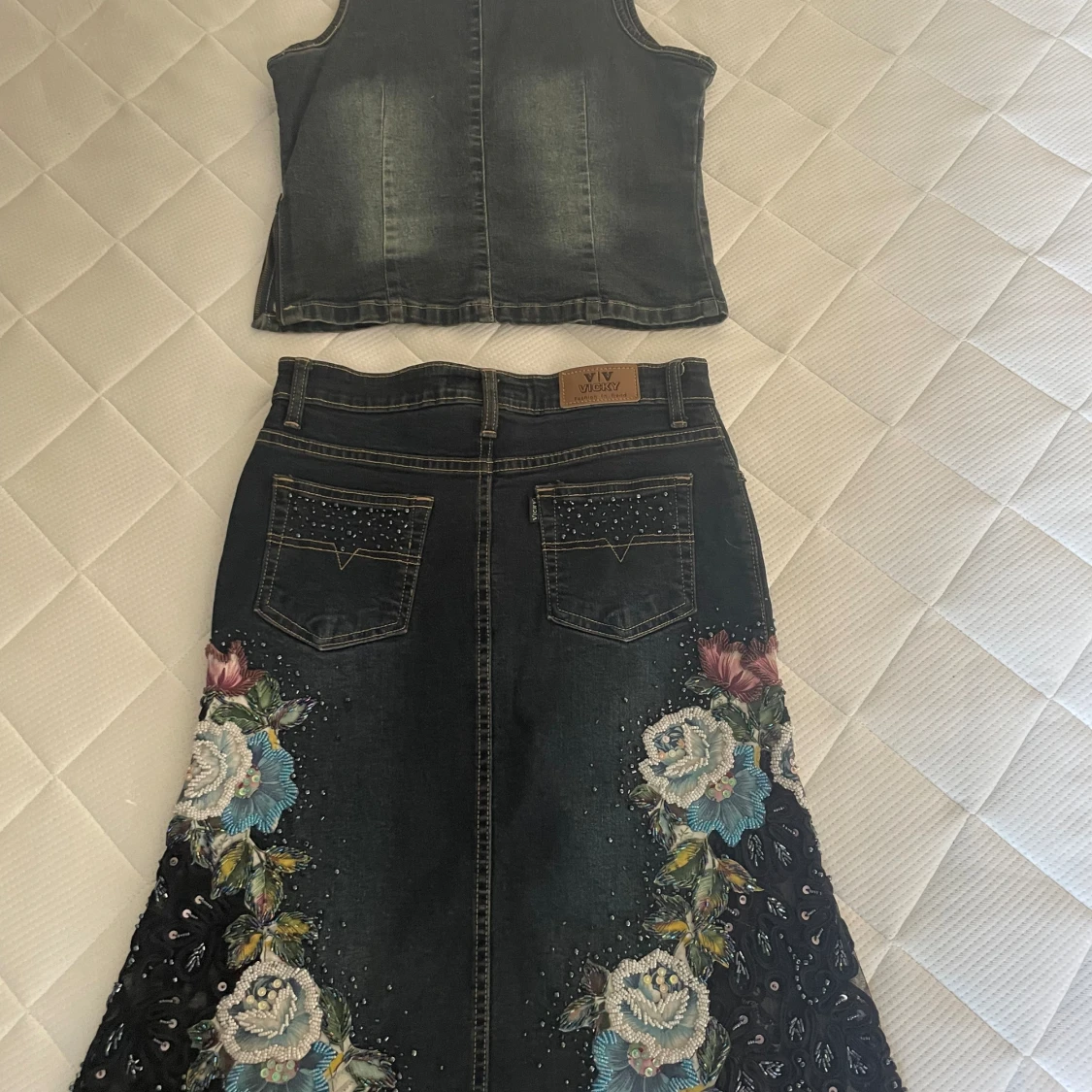 Vintage jeans kjol och tillhörande topp! - 90