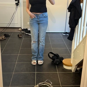 Gina jeans - Jeans från Gina storlek 38. Använt några gånger men i bra skick. 