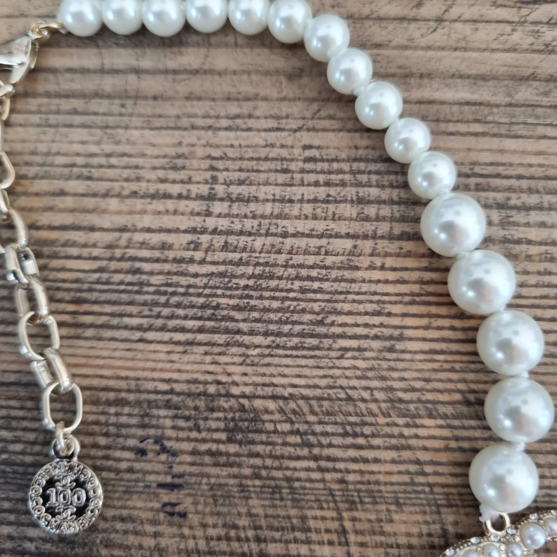 Reworked treasure CC halsband - 2