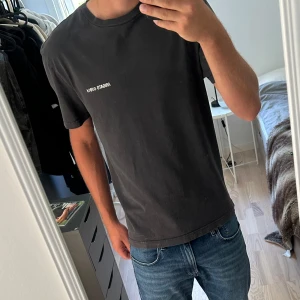 Arigato t-shirt - Säljer denna för jag aldrig använder den:) Storlek S