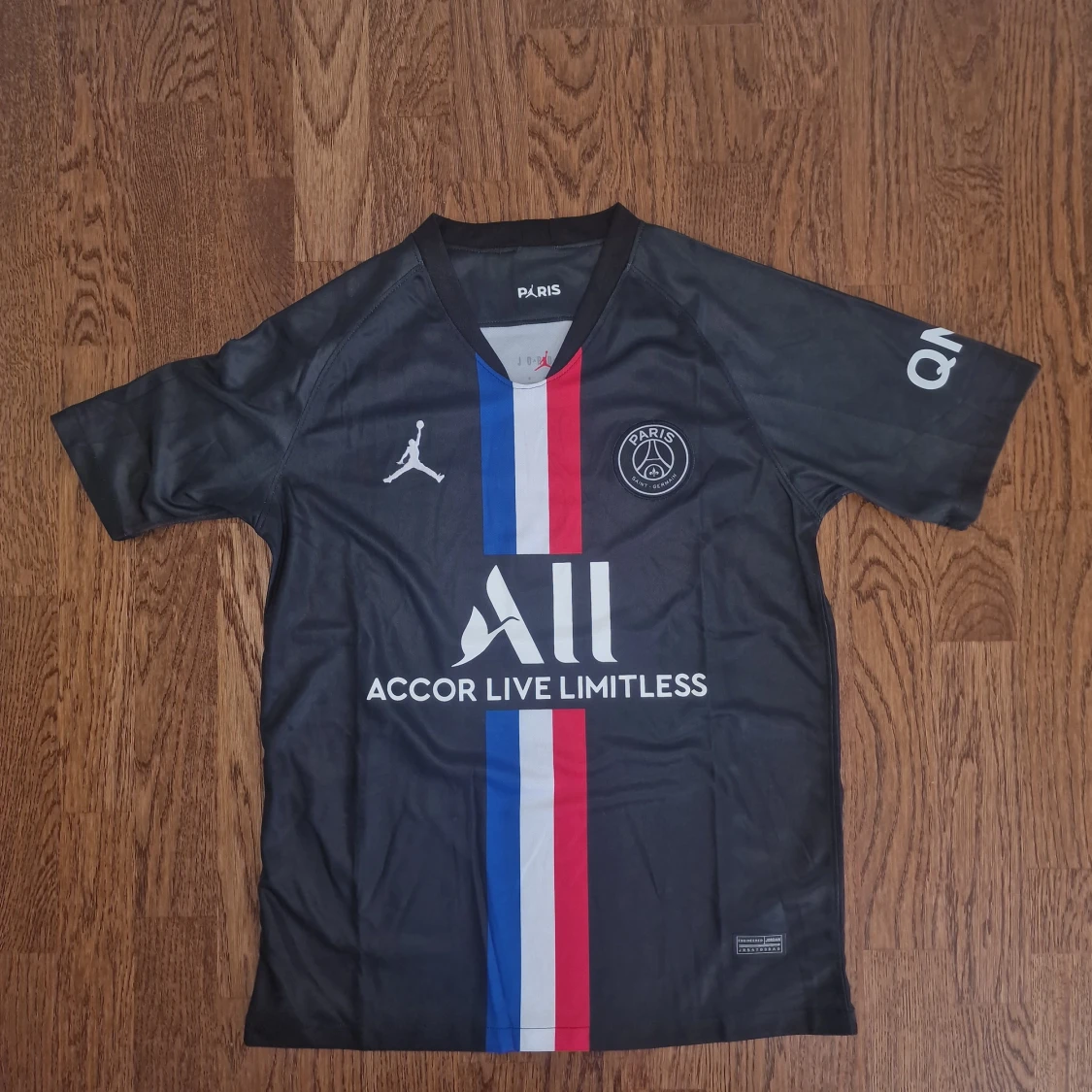 PSG Svart Fotbollströja (Ligue 1 Badge) - 92