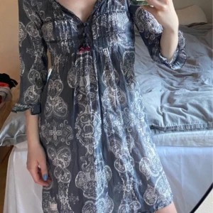 Sommarklänning - Tunn och sval klänning från Odd Molly, fint skick och utan defekter🫶🏼