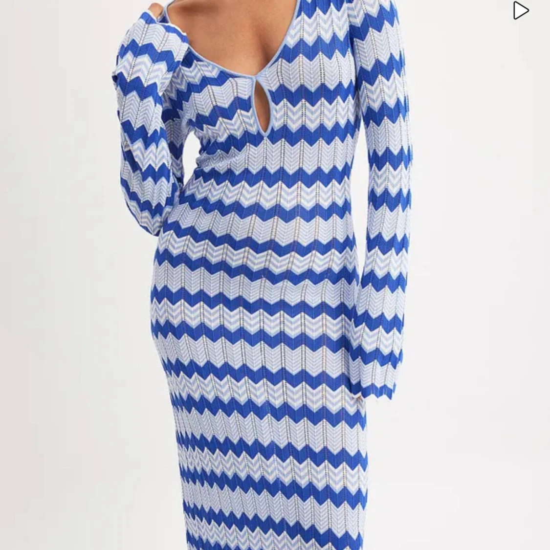 Stickad sommarklänning  - 90