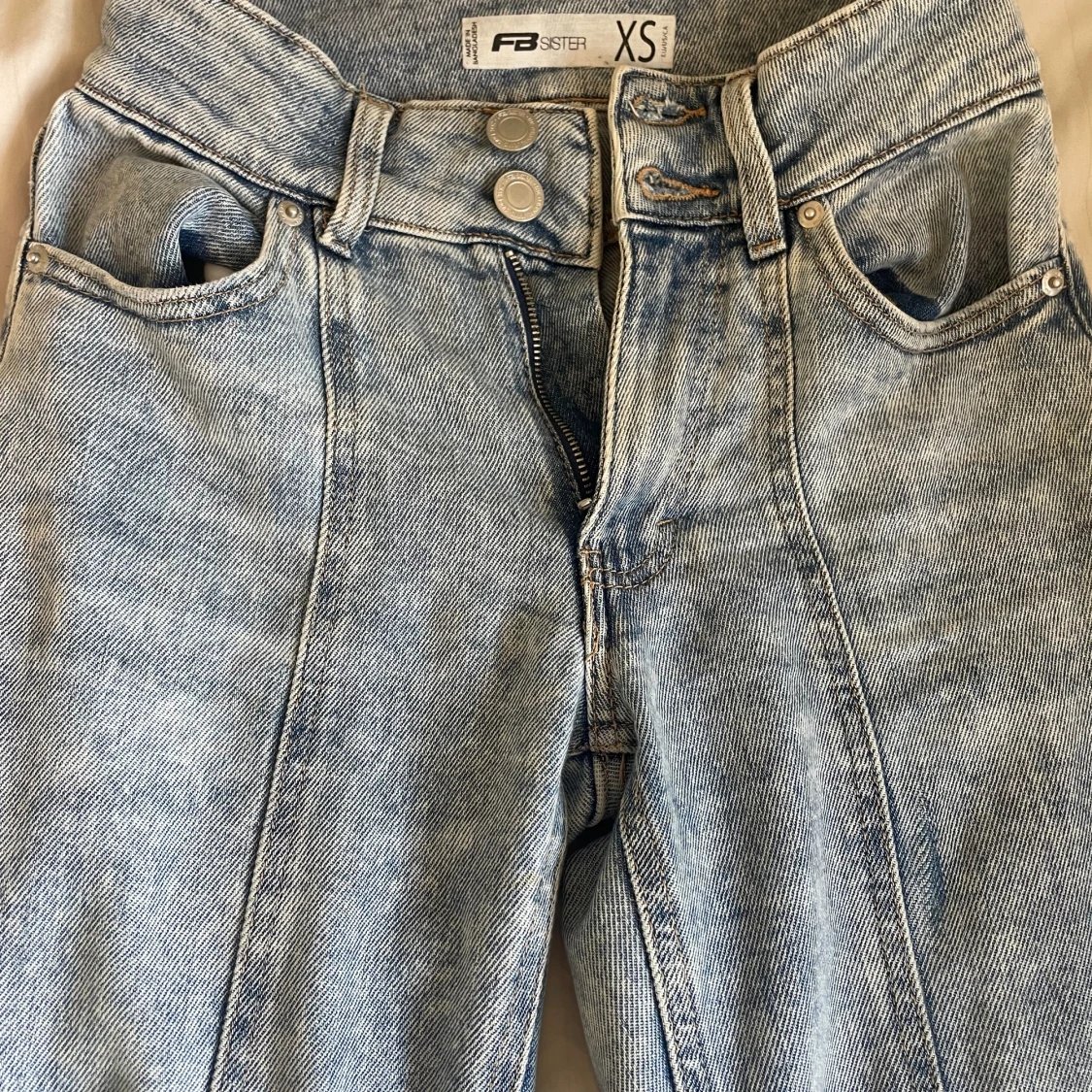 Utsvängda jeans - 91