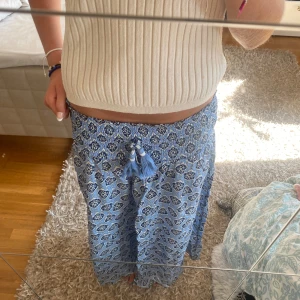 ❣️INTRESSEKOLL❣️ - Kollar intresset på denna kjol från Gina😇 helt oanvänd❣️skriv jättegärna frågor