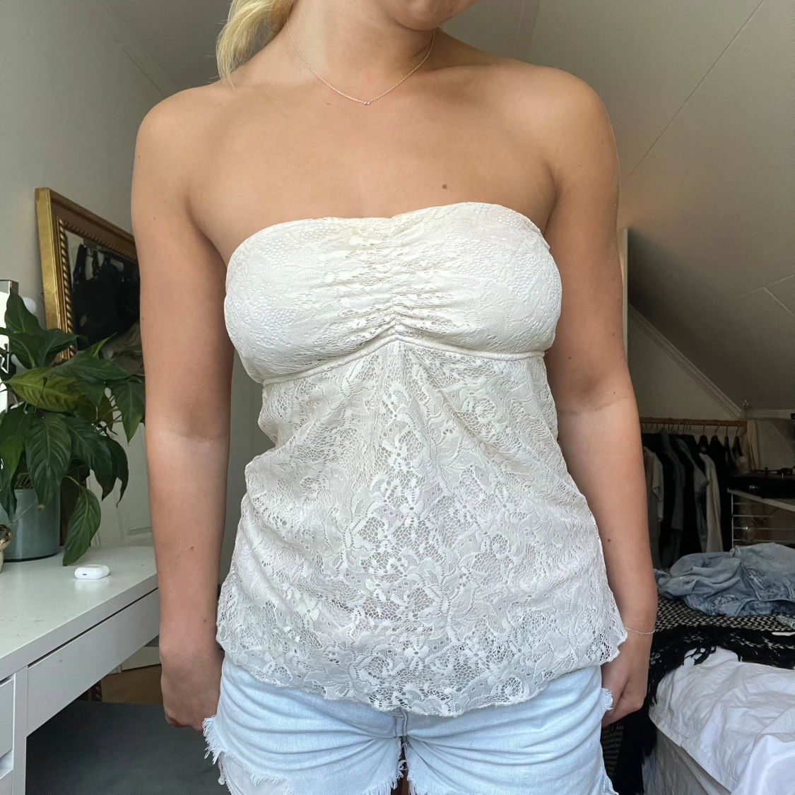 Vit spets off shoulder topp