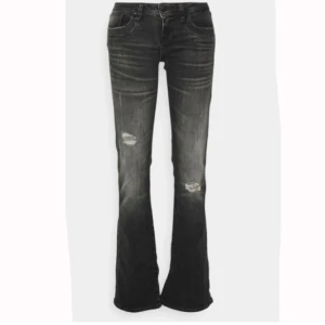 Ltb jeans - Grå/svarta valerie Ltb jeans i jätte fint skick! Kom privat för egna bilder och pris kan diskuteras vid snabb affär💞