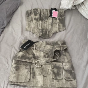 PrittyLittleThing set - Kammo set kjol och korset i s-m helt nya med lappen kvar ändats testade 