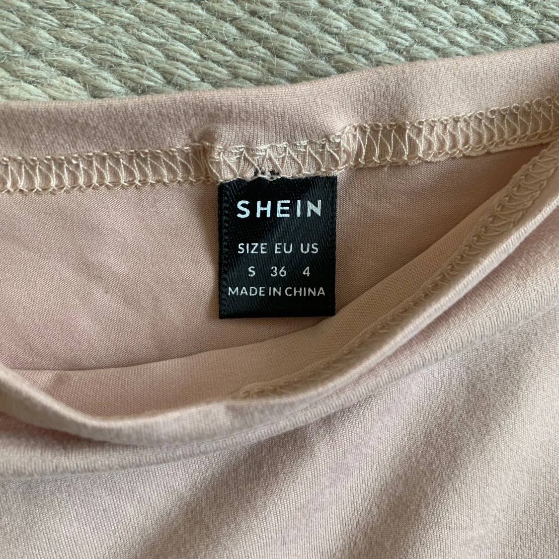 Ljusrosa klänning från Shein - 91