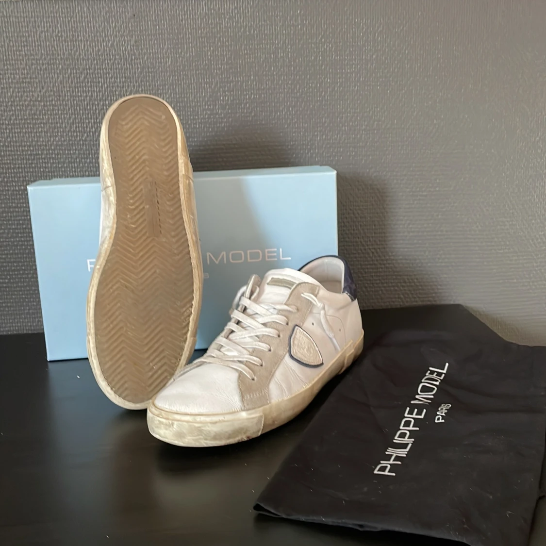 Philippe model  - 92