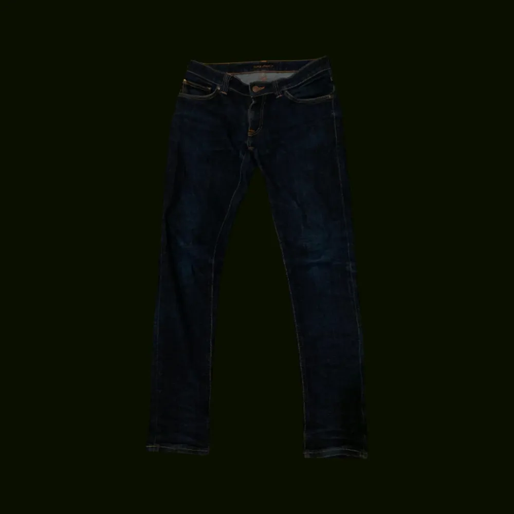 As feta Nudie jeans i modellen skinny lin🔥 Storleken är W29 L32 Hör av er om ni har några frågor eller funderingar😄. Jeans & Byxor.