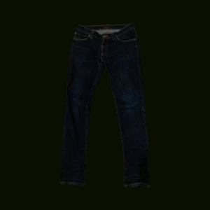 Nudie Skinny lin  - As feta Nudie jeans i modellen skinny lin🔥 Storleken är W29 L32 Hör av er om ni har några frågor eller funderingar😄