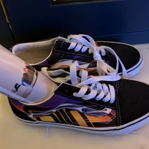 Veja VANS - 10/10 skick aldrig använd skor limted edtion storlek 37 passar 38