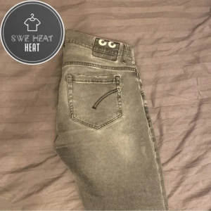 Dondup jeans  - Tja! Säljer nu mina sjukt feta dondup jeans i modellen George! Skick 9/10! Hör av dig vid frågor eller funderingar!