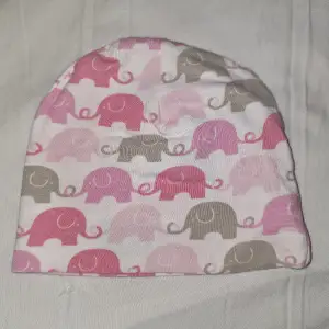 Pink elephant hat. Baby  Size 42-44 cm. Never used.