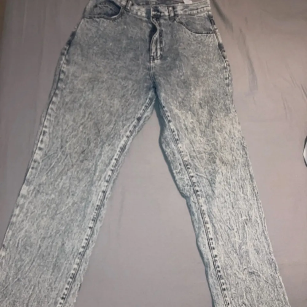 Boyfriend jeans de denim 32/32 storlek . Jeans & Byxor.
