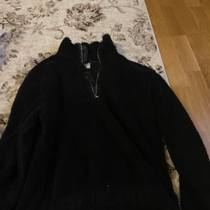 Fluffig tröja  - En jätte mysig och fram fluffig tröja 