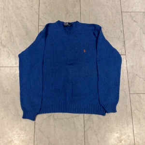 Ralph Lauren tröja - Säljer en ralph lauren tröja i  8/10 skick, storlek M.