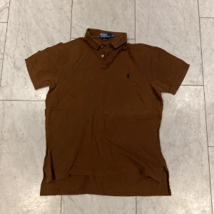 Ralph Lauren pike - Säljer en ralph lauren pike i toppskick, knappt använd. Storlek L (custom fit)