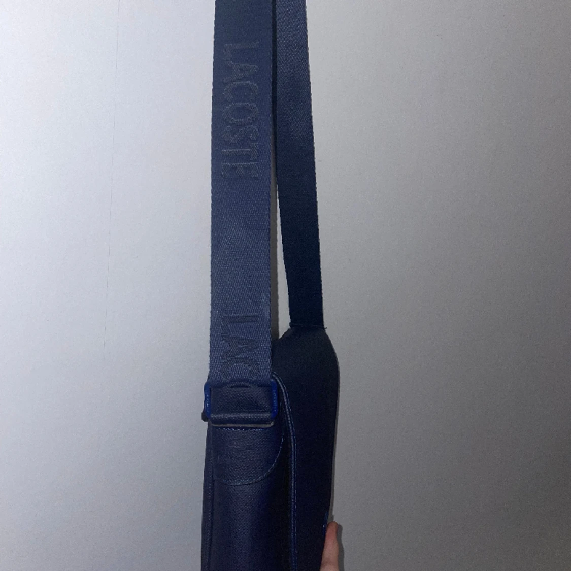 Lacoste axelväska  - 90