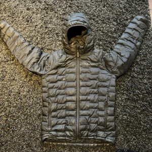 Peak Performance jacka  - Bra skick Junior storlek 170(S) 