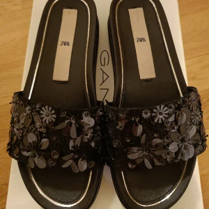 Zara sandaler - Använda en gång inomhus, storlek 36. 
