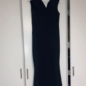 Klänning - Endast använd 1 gång 