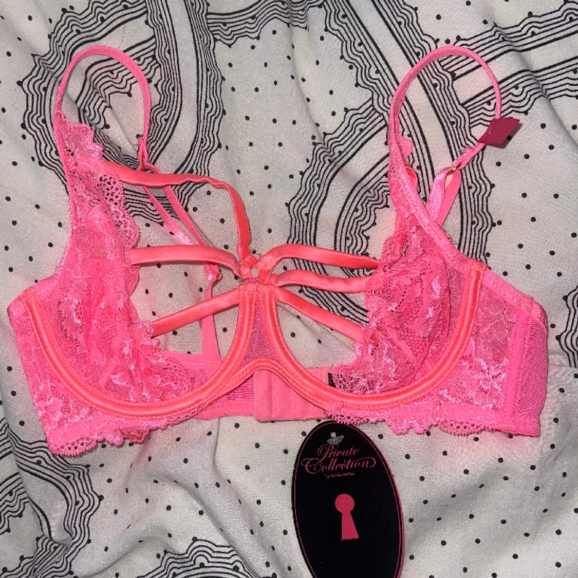 Oanvända hunkemöller BH - 91