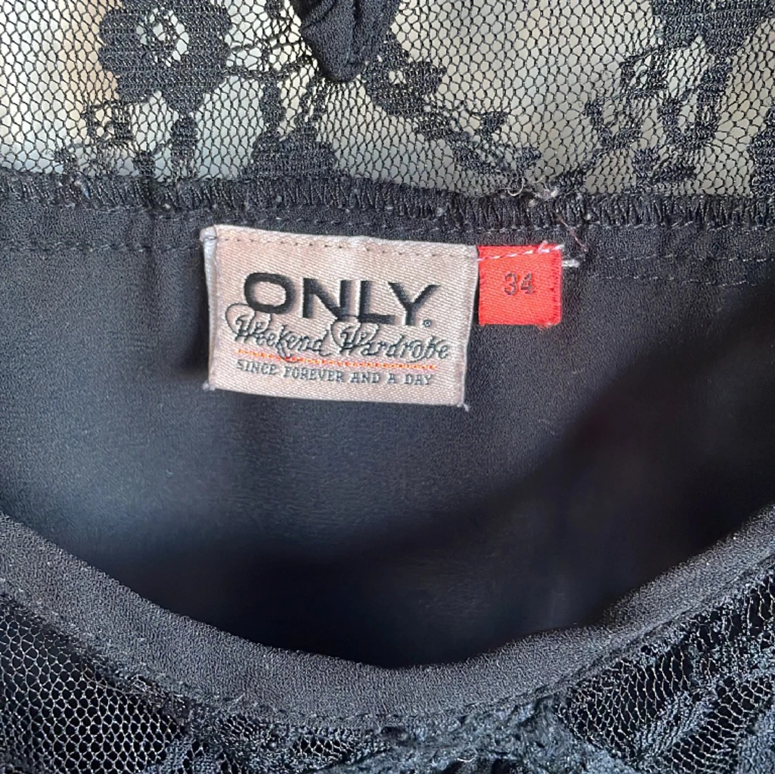 Trekvarts ärmad blus med spets - 91