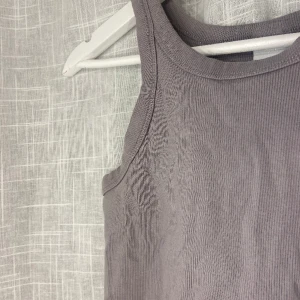 Topp/linne - Grått kunna från H&M!
