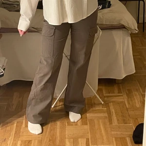 Cargo byxor - Cargobyxor från Zara, i mycket bra skick