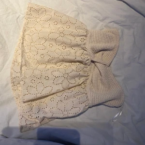 Fin sommartopp  - Fin sommartopp, nytt skick aldrig använd bara provad. tar bara swish