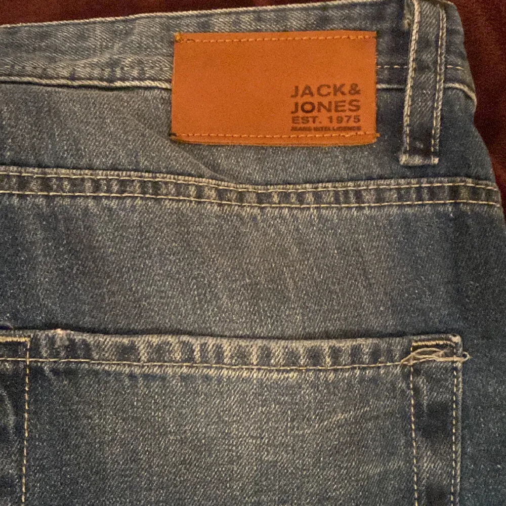 Snygga jeans från jack & jones i Strl XL . Jeans & Byxor.