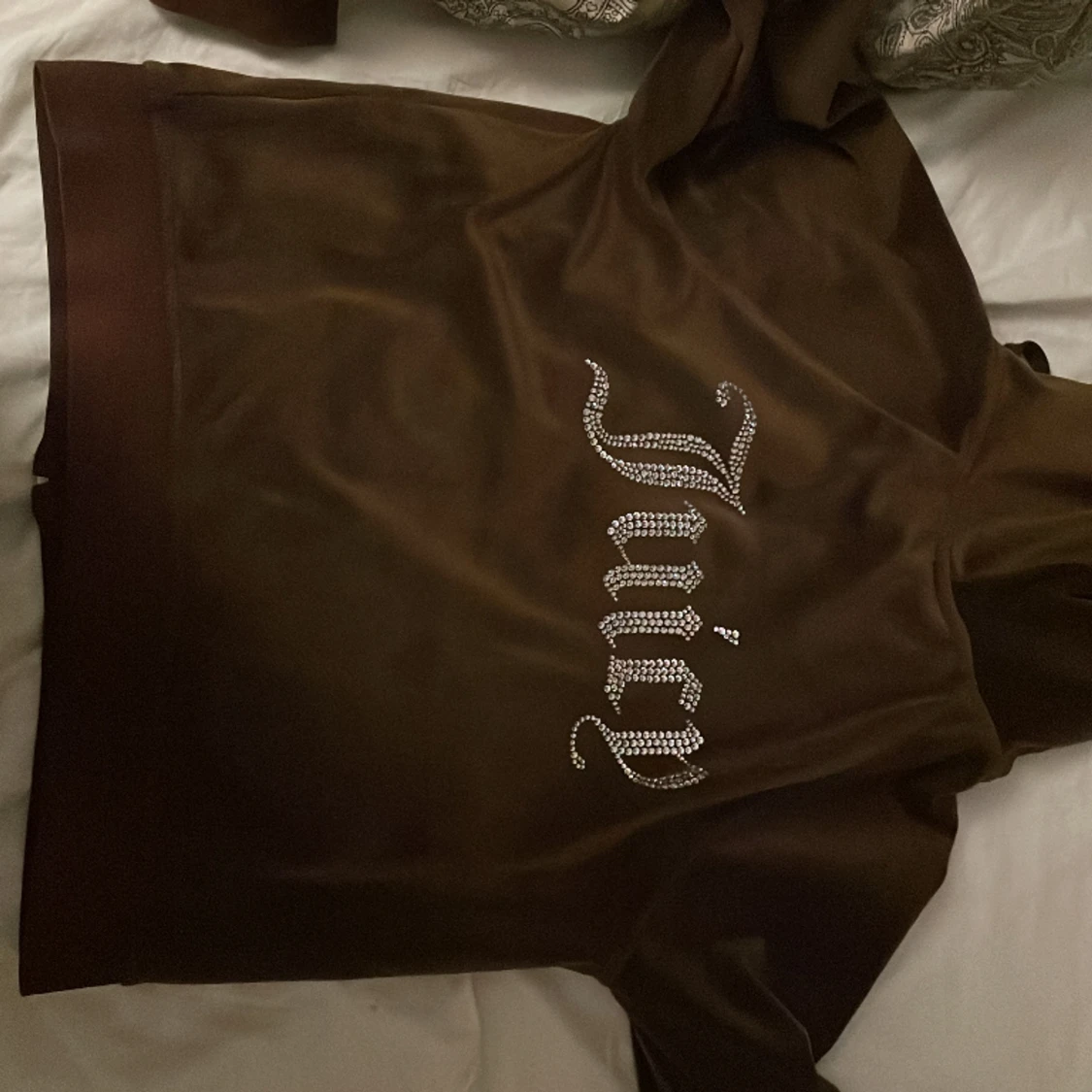 Säljer denna Juicy couture koftan andvänd 4 gånger  - 90