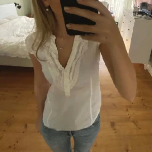 Blus  - Blus i storlek xs, bara att skriva vid frågor!