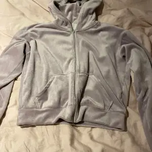 Zip hoodie från H&M typ lilla 