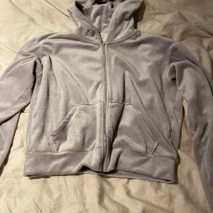Zip hoodie - Zip hoodie från H&M typ lilla 