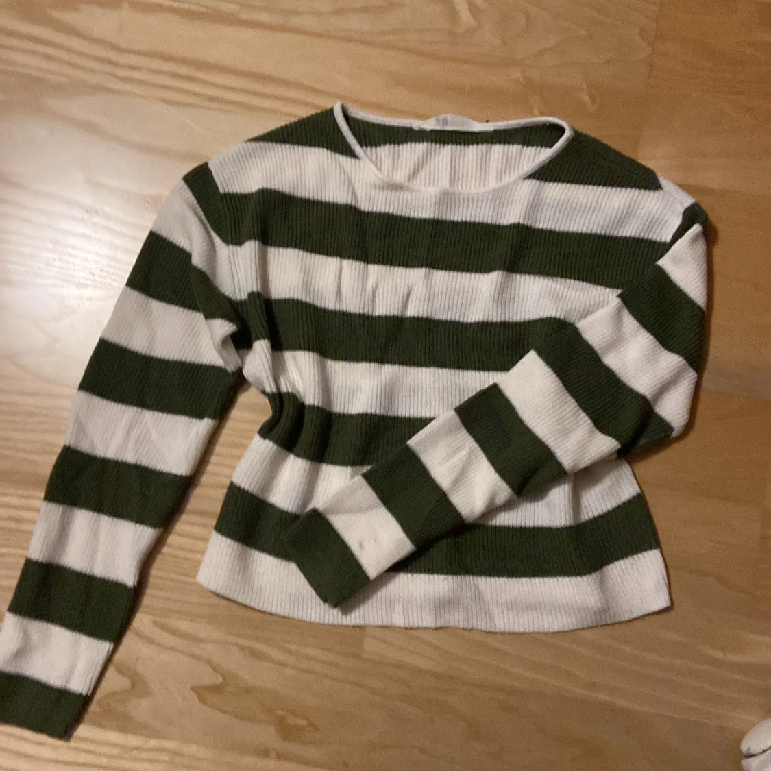 Randig stickad tröja från hm