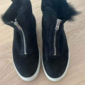 Vinterskor Alberville  37 - Som nya. Använd fåtal gånger.  Nypris ca 2500kr. Från märket Alberville. Köpare står för frakt 💌