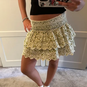 Kjol - Grön kjol somrig 