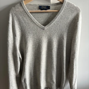 Cashmere Ralph Lauren - 100% cashmere, toppen skick.