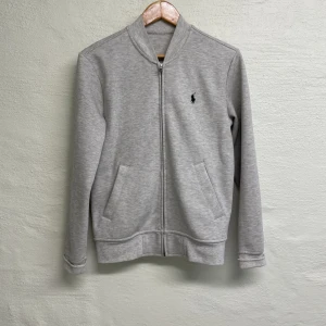 Polo Ralph Lauren - Polo Ralph Lauren tröja i storlek S.