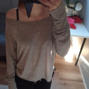 Träningströja,långärmad  - Bra skick fin långärmad träningströja