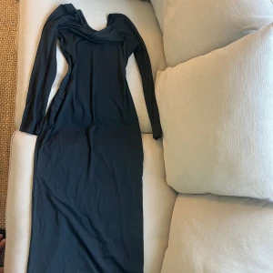 Bodycon Lång maxi klänning - Använd en gång, hur snygg som helst och LÅNG<<3333