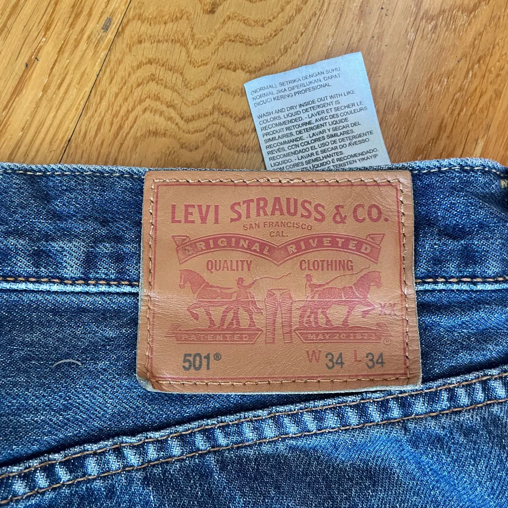 Levis jeans köpta i Italien . Jeans & Byxor.